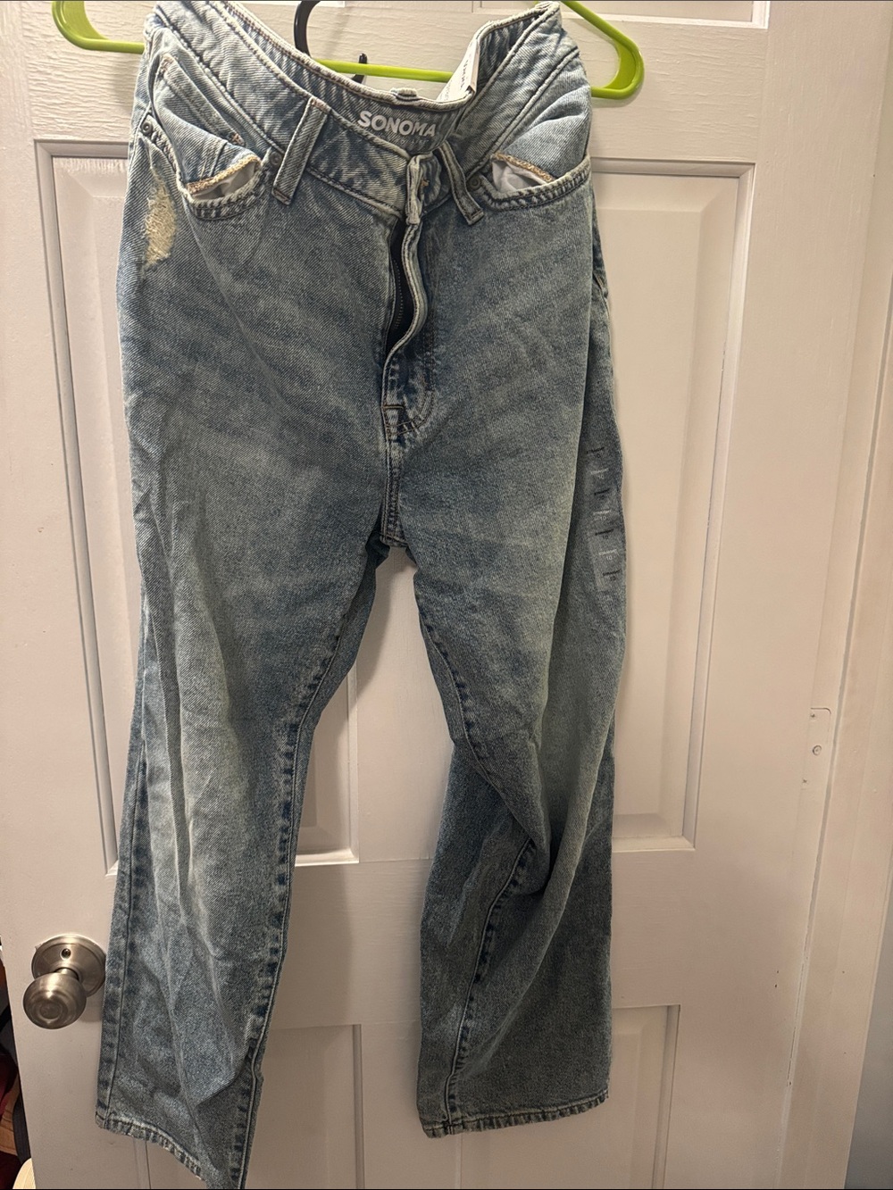 NWT Sonoma Light Wash Blue Relaxed Fit Jeans